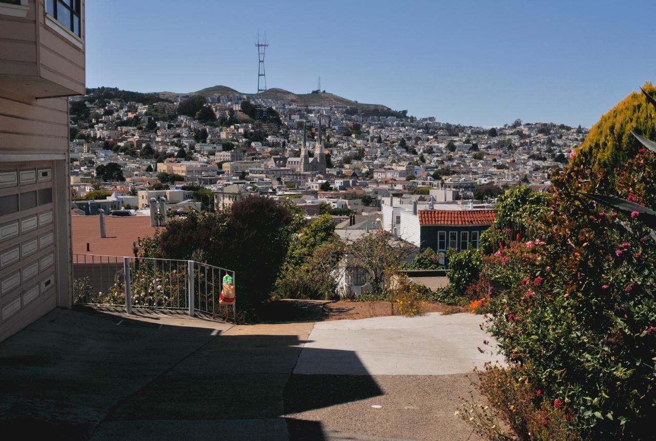 ./Stairways24BernalHeightsSF_11_20090805_144750_7714BCX.jpg