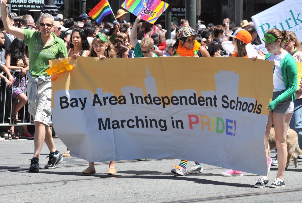 ./Pride_Banner_20110626_113127_B11_5707.jpg