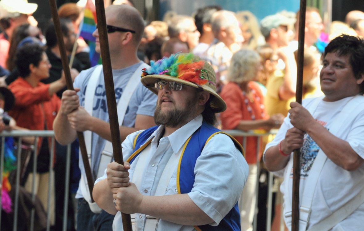 ./San_Francisco_LGBT_Pride_Parade_20130630_111434_B13_5923.jpg