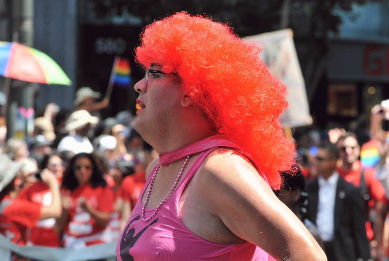 ./San_Francisco_LGBT_Pride_Parade_20130630_112150_B13_5959.jpg