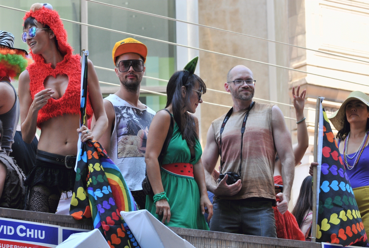 ./San_Francisco_LGBT_Pride_Parade_20130630_122439_B13_6513.jpg