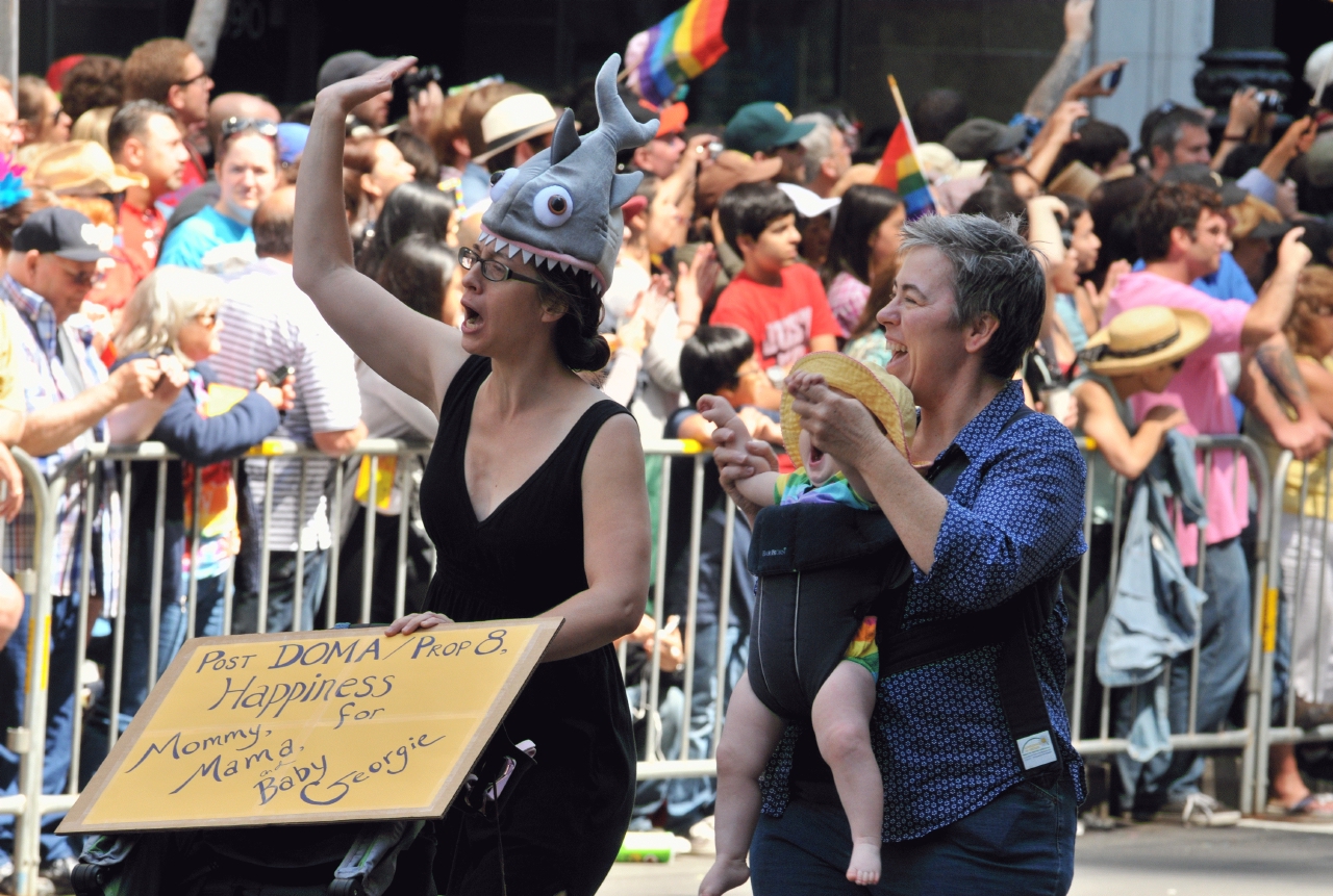 ./San_Francisco_LGBT_Pride_Parade_20130630_110753_B13_5863.jpg