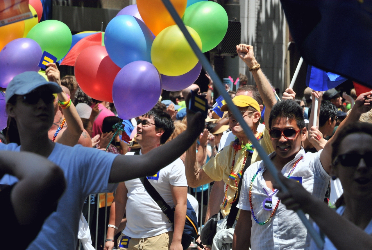 ./San_Francisco_LGBT_Pride_Parade_20130630_124345_B13_6657.jpg