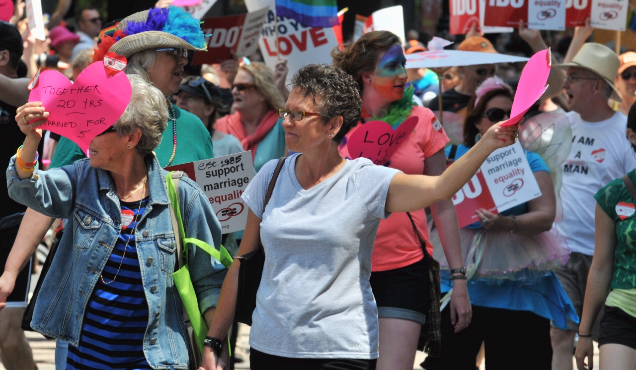 ./San_Francisco_LGBT_Pride_Parade_20130630_114507_B13_6137.jpg