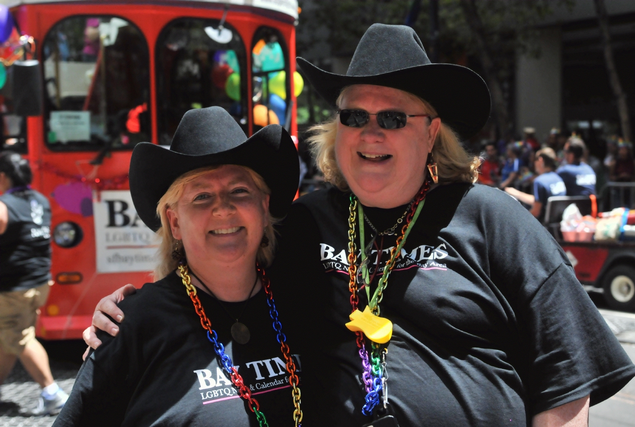 ./San_Francisco_Pride_Parade_20140629_123948_C14_7062.jpg