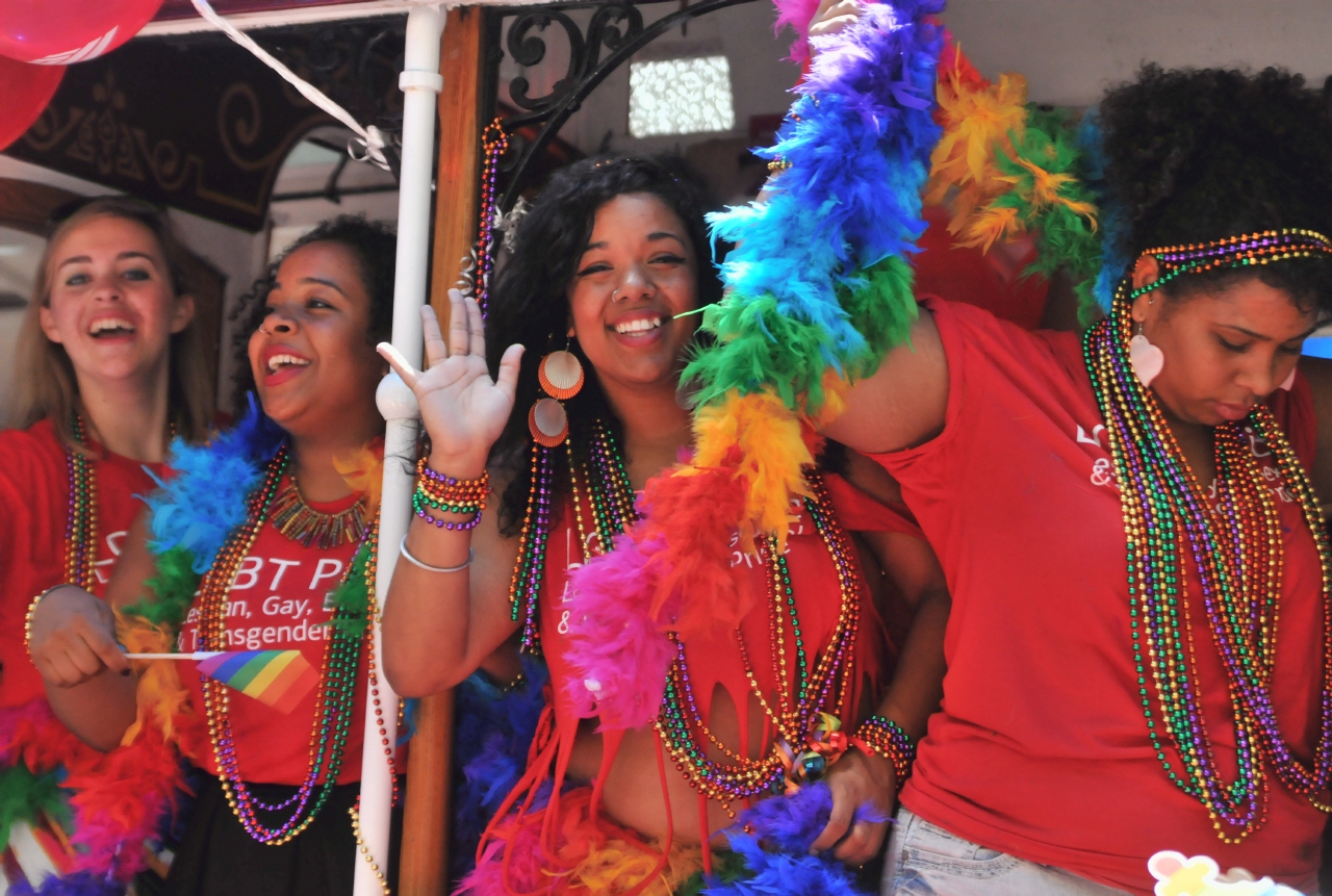 ./San_Francisco_Pride_Parade_20140629_120742_C14_6669.jpg