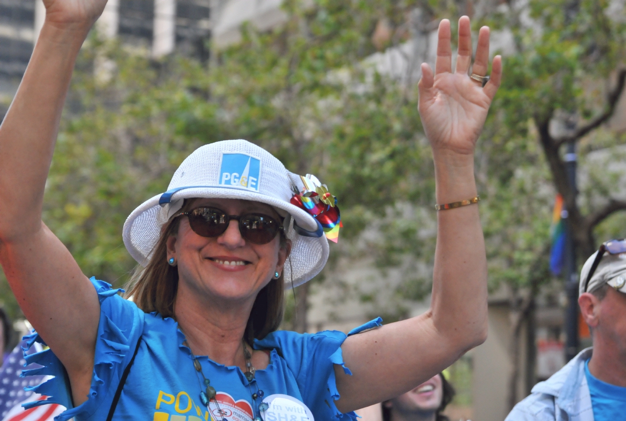 ./San_Francisco_Pride_Parade_20140629_114953_C14_6445.jpg