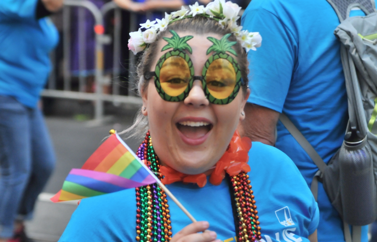 ./San_Francisco_Pride_Parade_20140629_115007_C14_6450.jpg