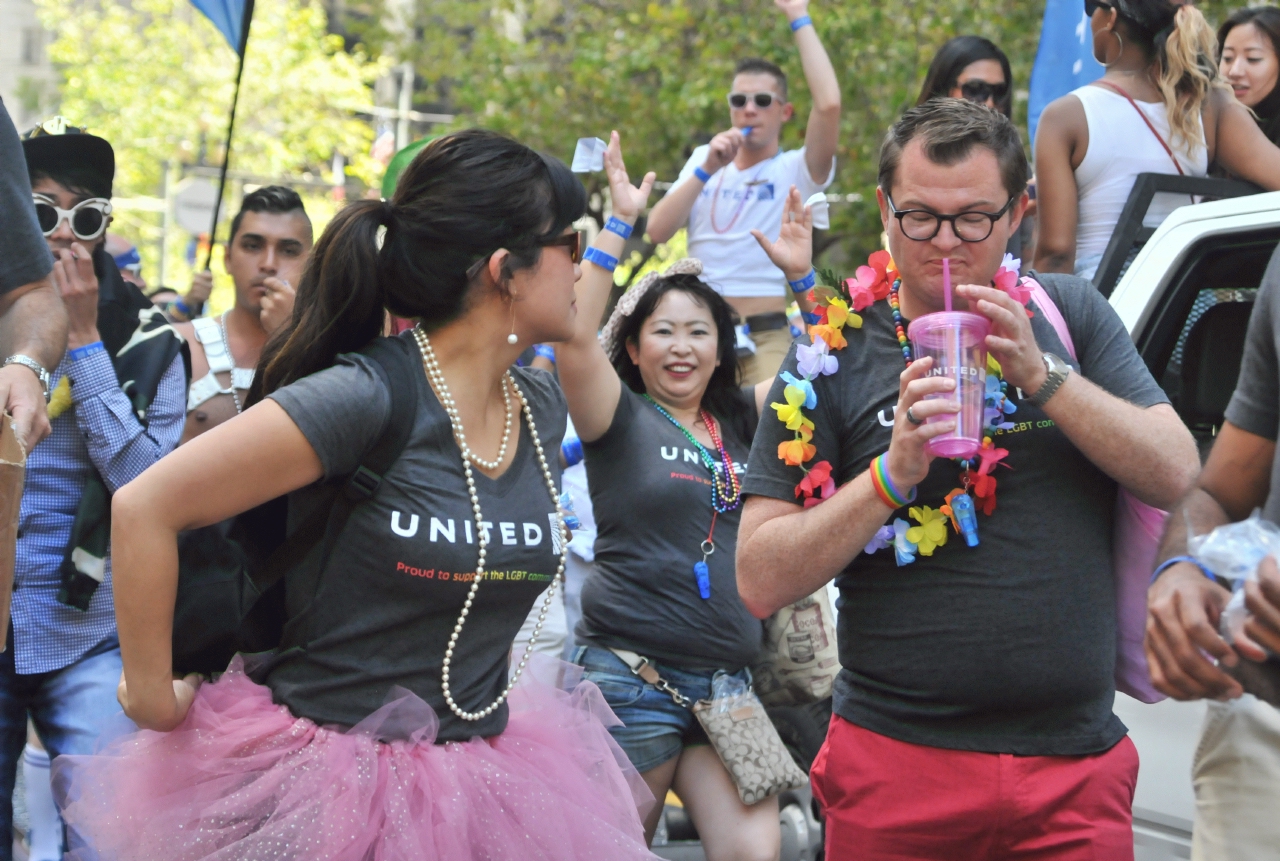 ./San_Francisco_Pride_Parade_20140629_114743_C14_6416.jpg