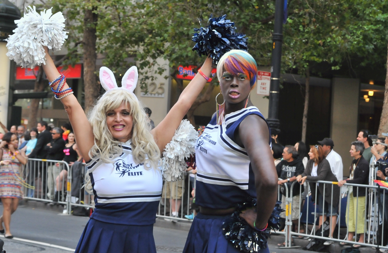 ./San_Francisco_Pride_Parade_20140629_110032_C14_5878.jpg