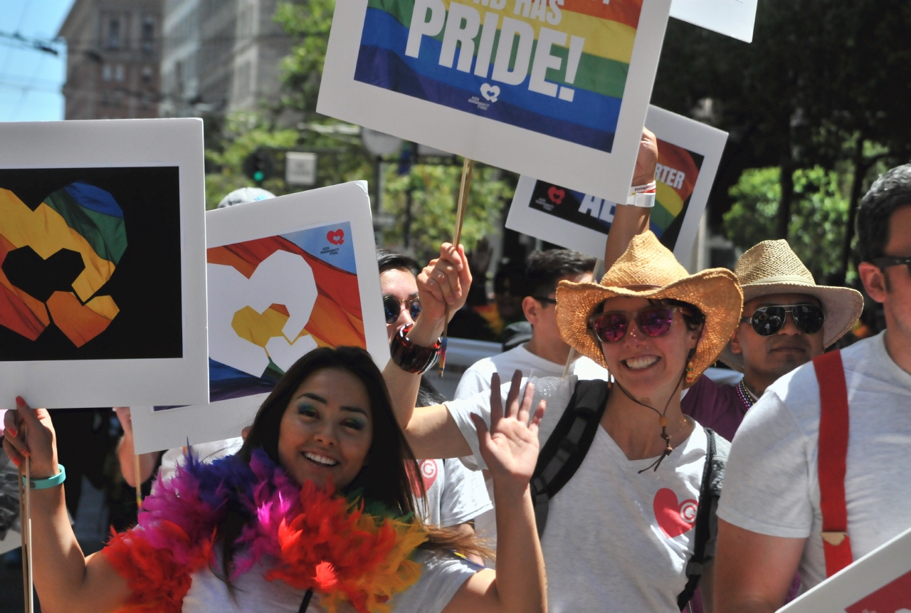 ./San_Francisco_Pride_Parade_20140629_120224_C14_6588.jpg