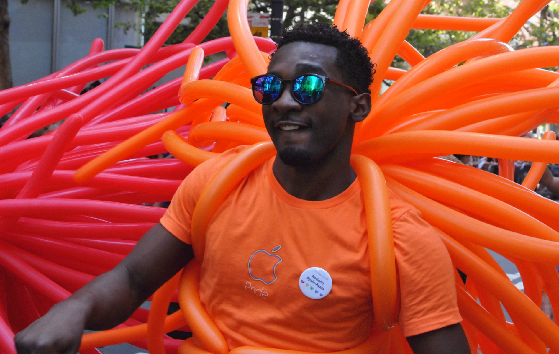 ./San_Francisco_Pride_Parade_20160626_114552_C16_5761.jpg