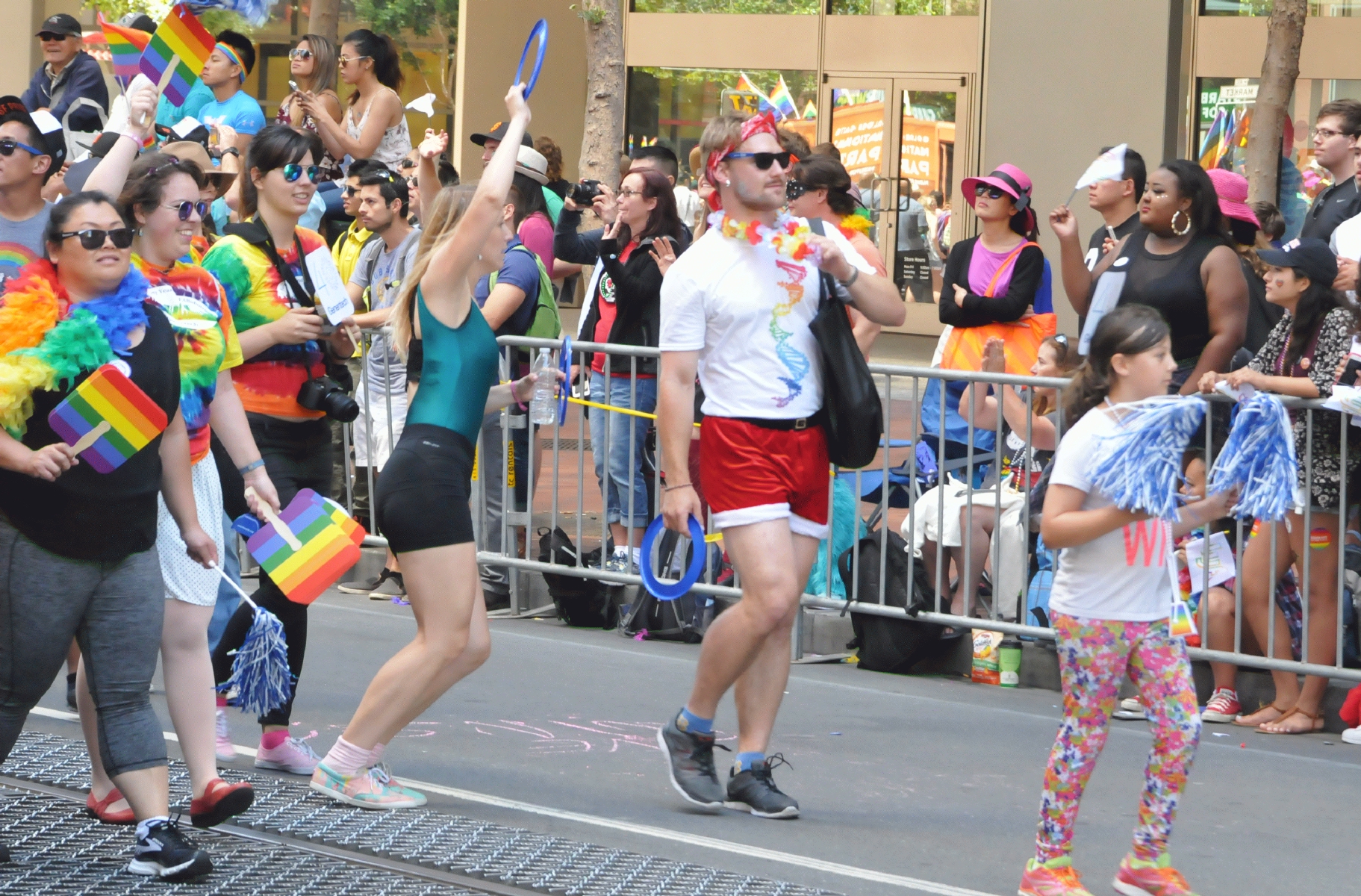 ./San_Francisco_Pride_Parade_20160626_114127_C16_5667.jpg