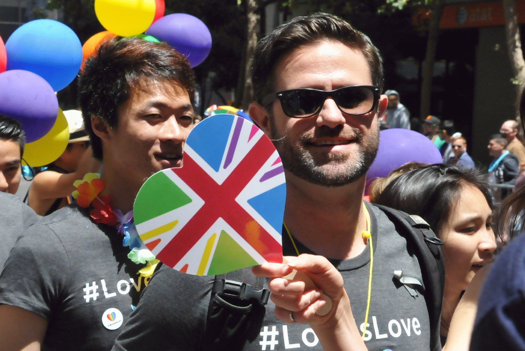 ./San_Francisco_Pride_Parade_20160626_134944_C16_7390.jpg