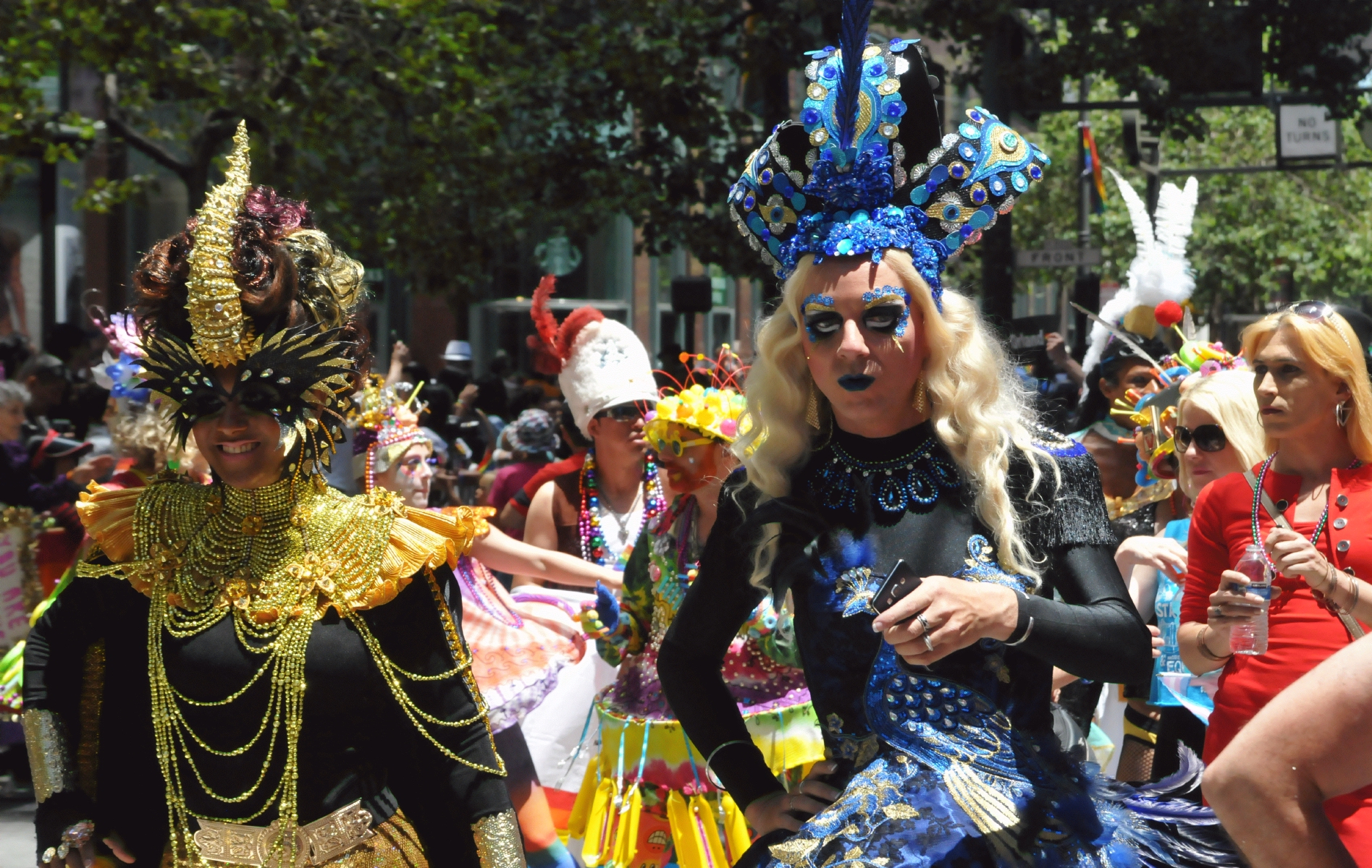 ./San_Francisco_Pride_Parade_20160626_124924_C16_6674.jpg