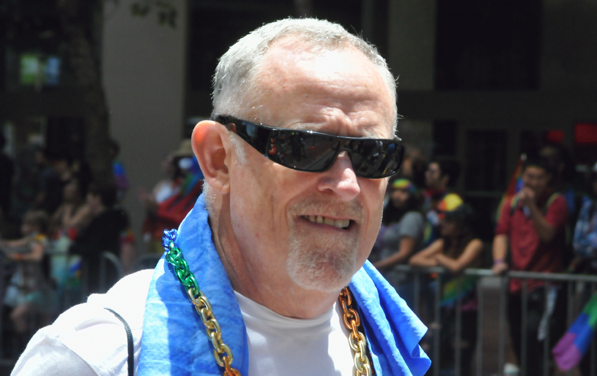 ./San_Francisco_Pride_Parade_20160626_122824_C16_6477.jpg