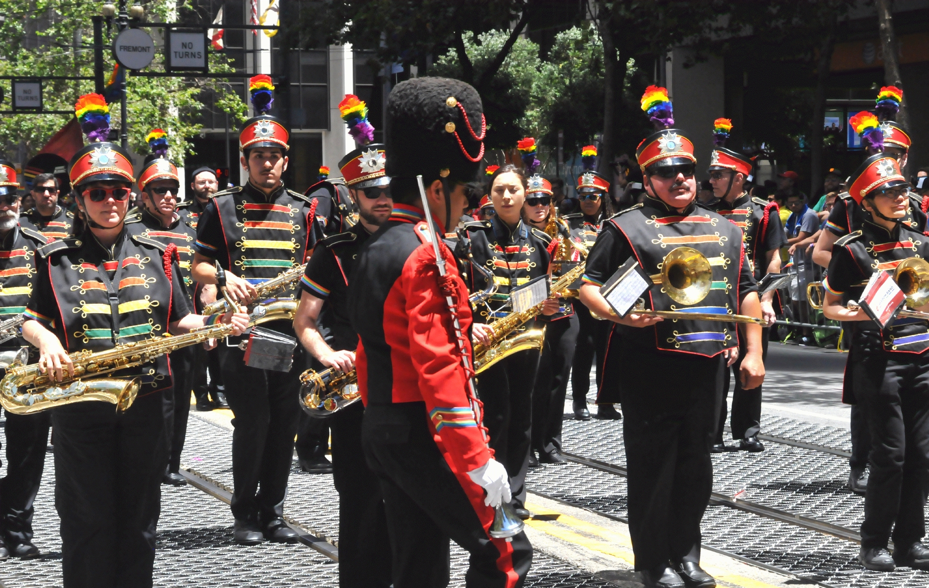 ./San_Francisco_Pride_Parade_20160626_131105_C16_6905.jpg