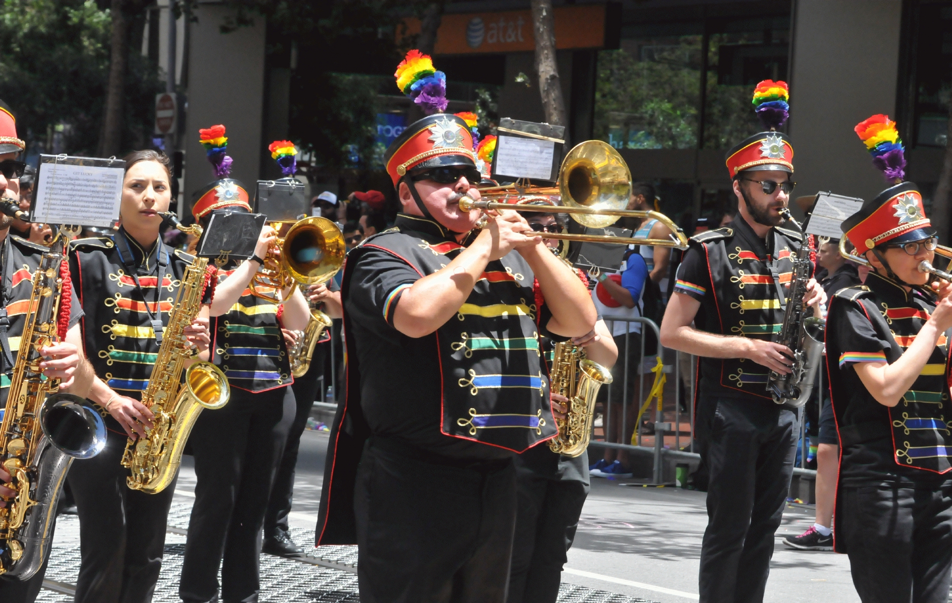 ./San_Francisco_Pride_Parade_20160626_131152_C16_6907.jpg