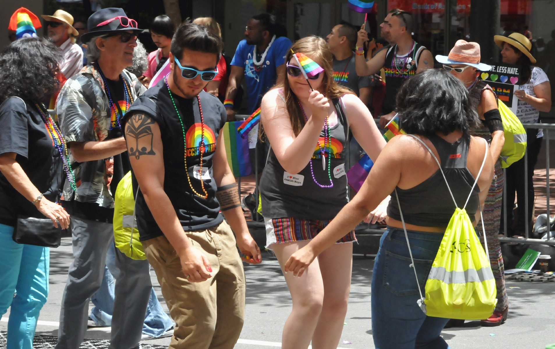 ./San_Francisco_Pride_Parade_20160626_130726_C16_6682.jpg