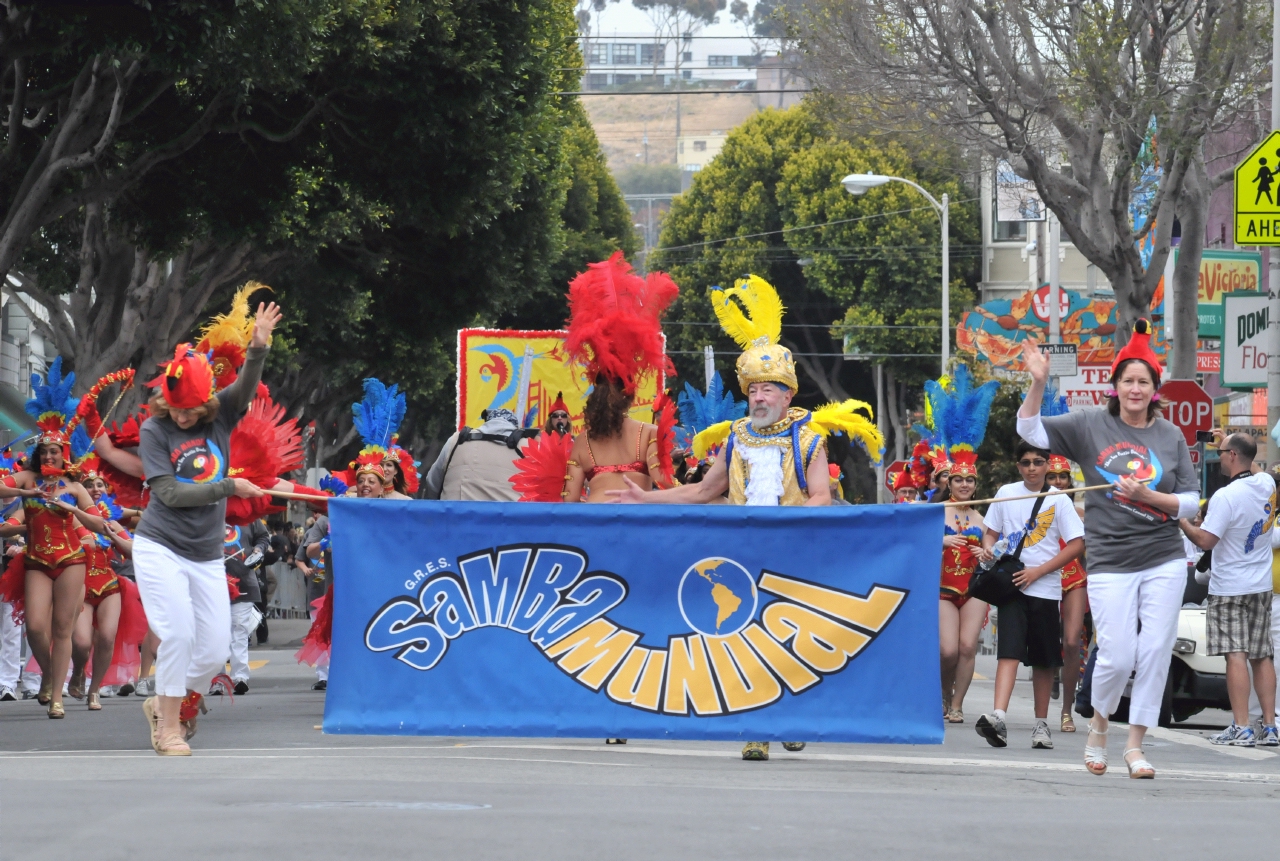 ./Carnival_San_Francisco_20120527_093251_B12_4418.jpg