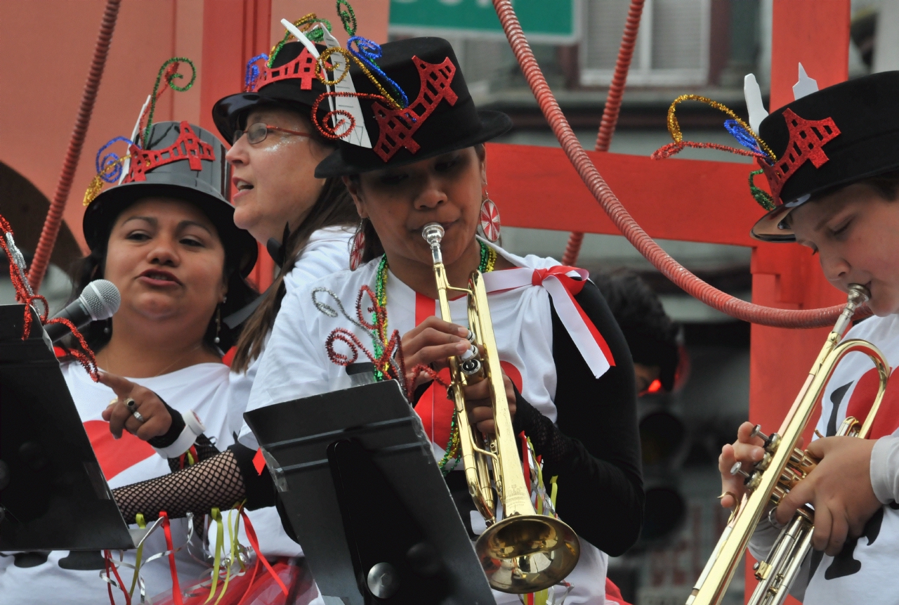 ./Carnival_San_Francisco_20120527_094615_B12_4487.jpg