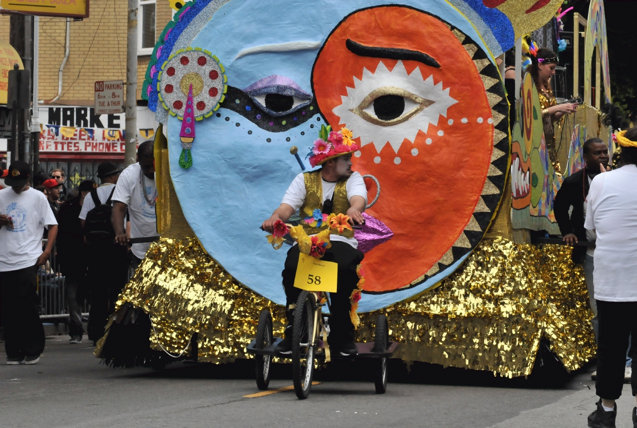 ./Carnival_San_Francisco_20120527_120636_B12_5420.jpg