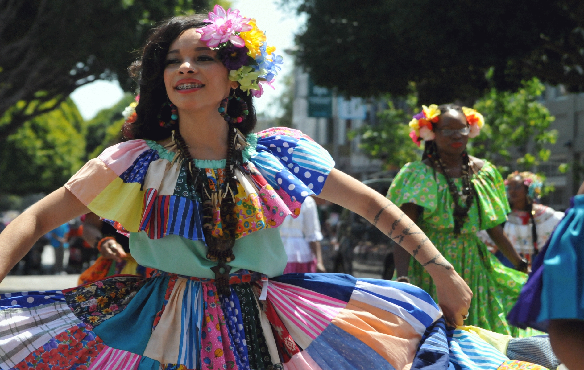 ./San_Francisco_Carnival_Parade_20160529_114433_C16_3259.jpg