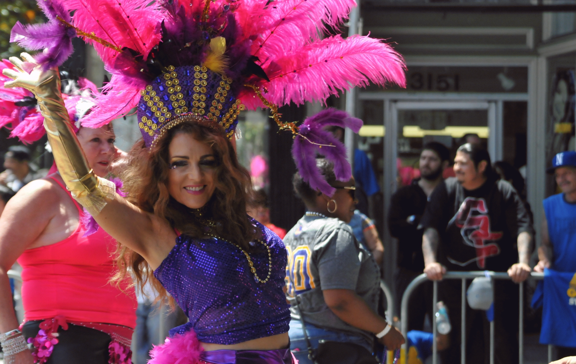 ./San_Francisco_Carnival_Parade_20160529_120040_C16_3496.jpg