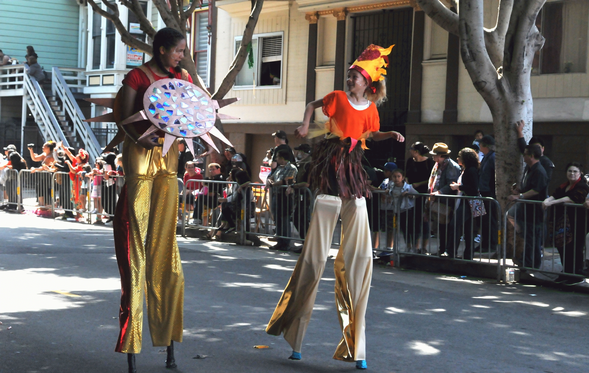 ./San_Francisco_Carnival_Parade_20160529_104126_C16_2294.jpg