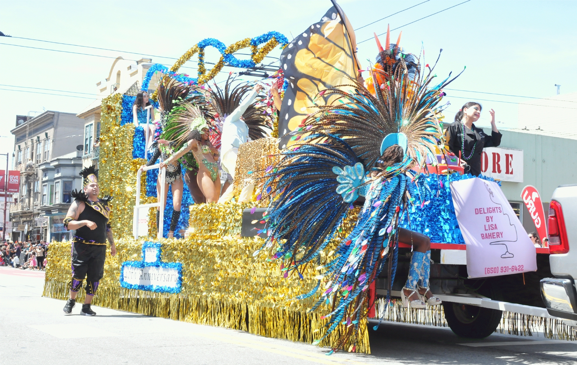 ./San_Francisco_2018_Carnival_Parade_20180527_111632_C18_4165.jpg