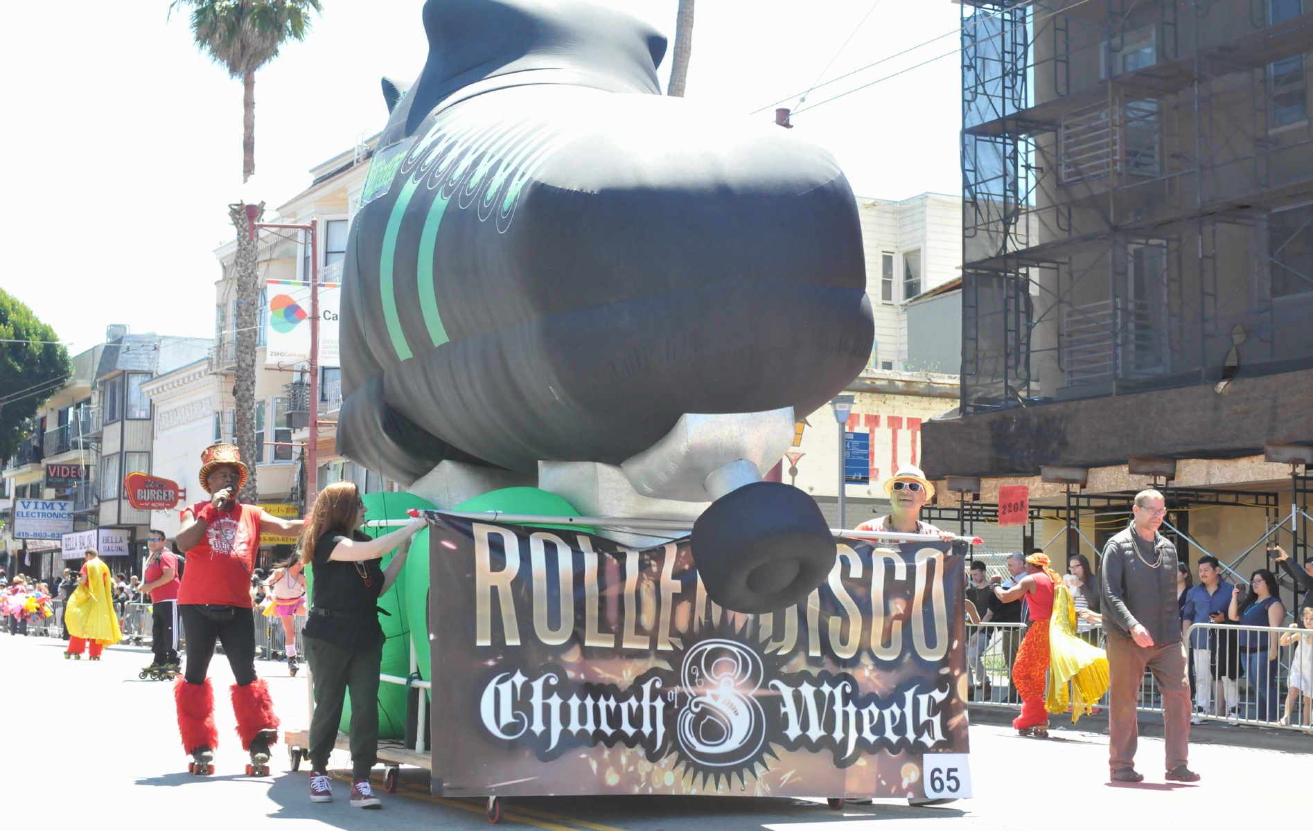 ./San_Francisco_2018_Carnival_Parade_20180527_135109_C18_5929.jpg