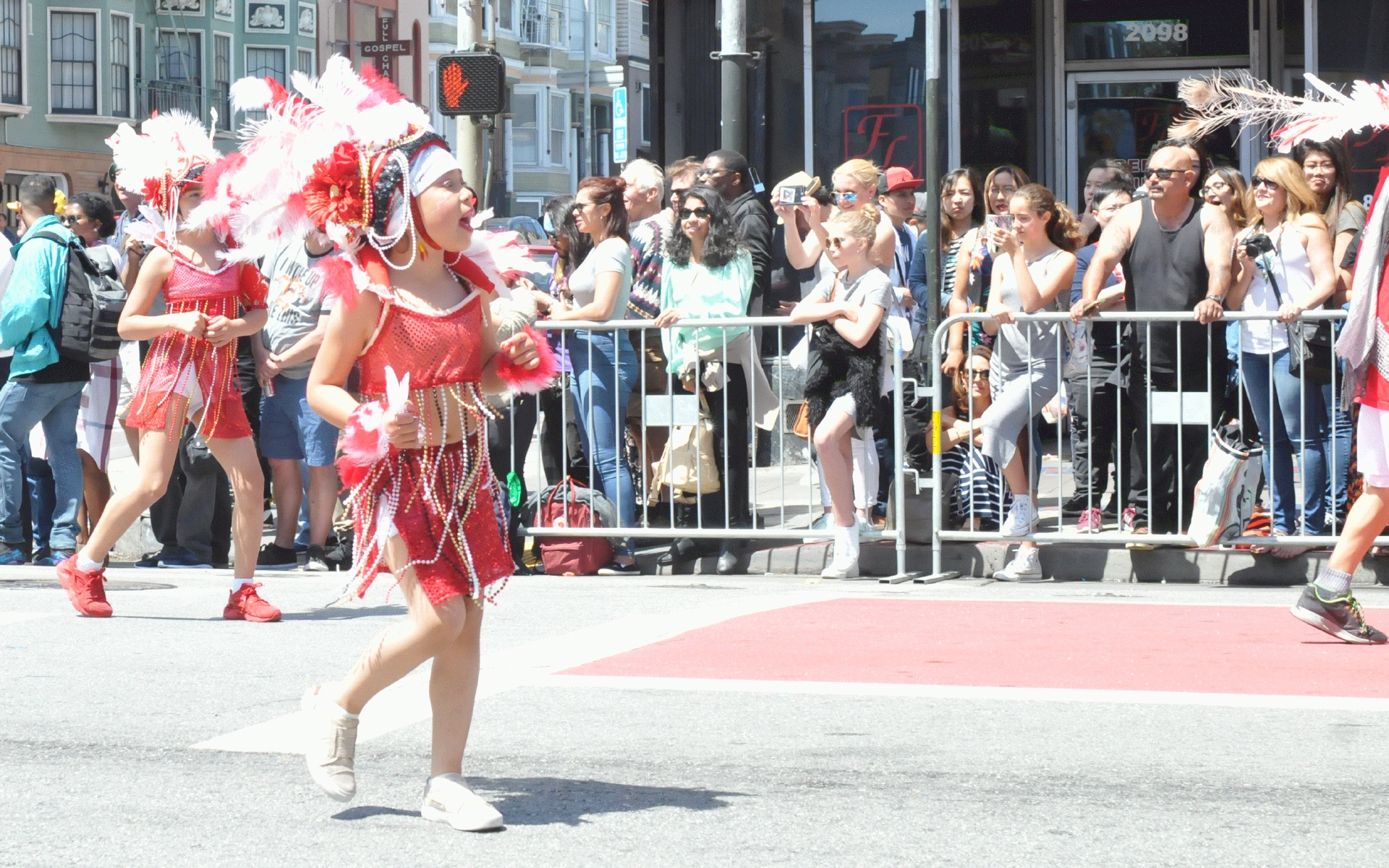 ./San_Francisco_2018_Carnival_Parade_20180527_113900_C18_4503.jpg