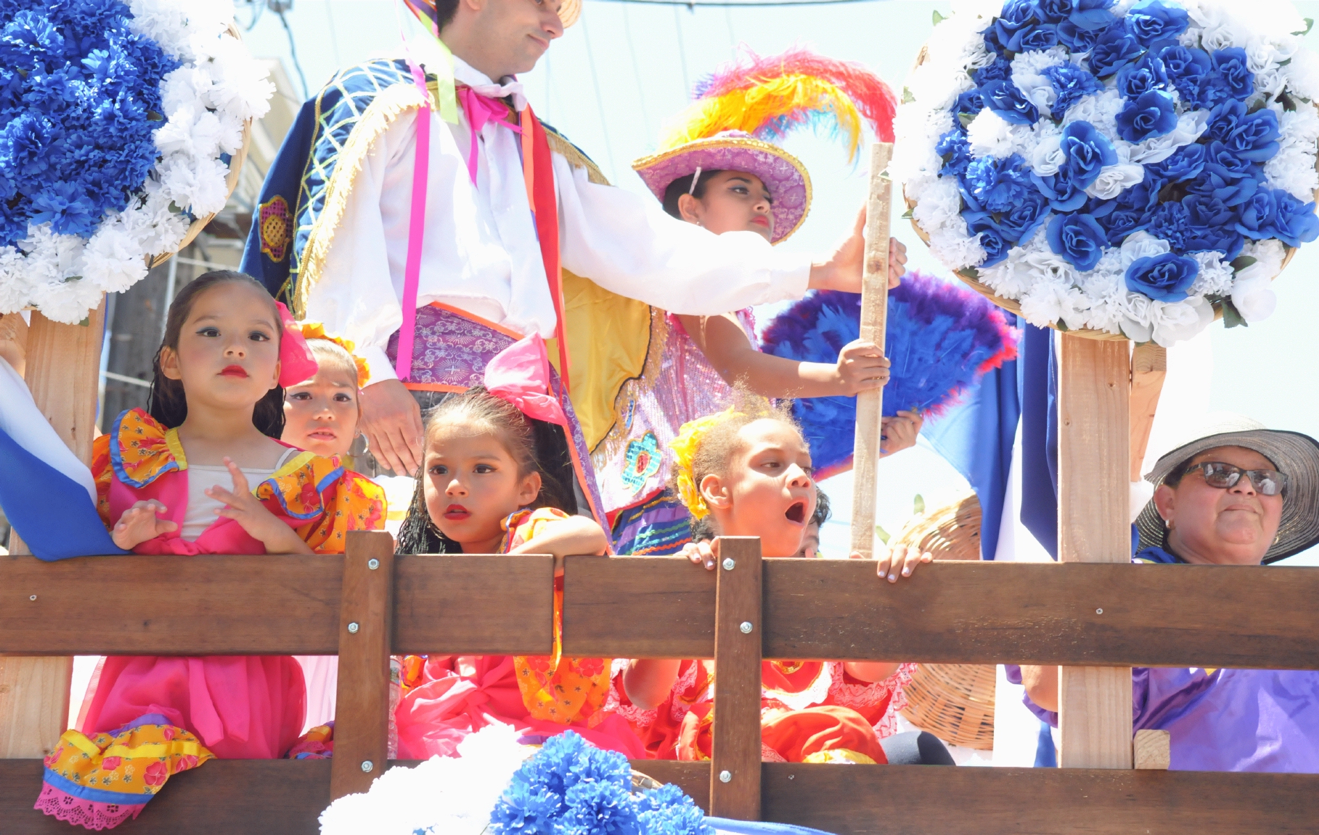 ./San_Francisco_2018_Carnival_Parade_20180527_125940_C18_5342.jpg