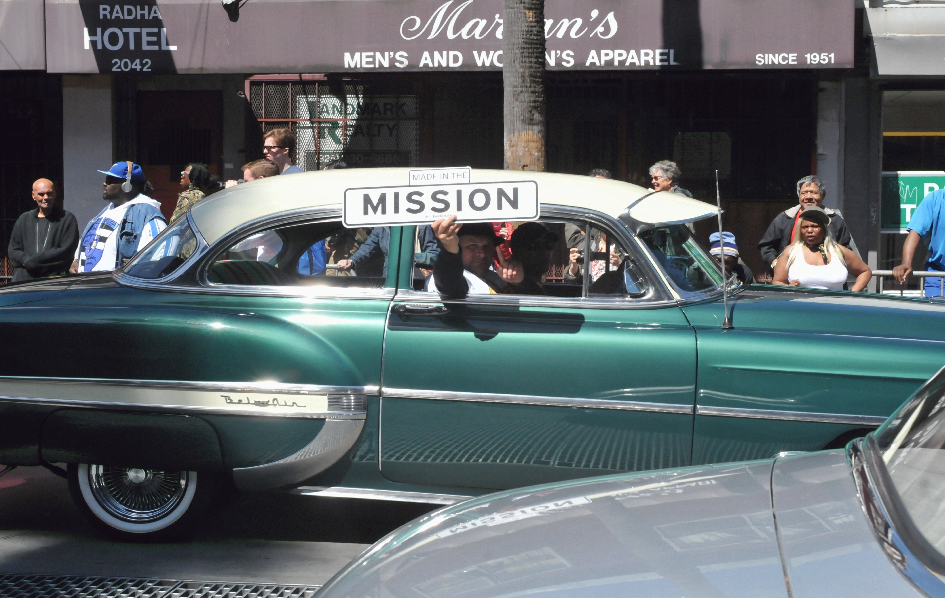 ./San_Francisco_2018_Carnival_Parade_20180527_105103_C18_3971.jpg