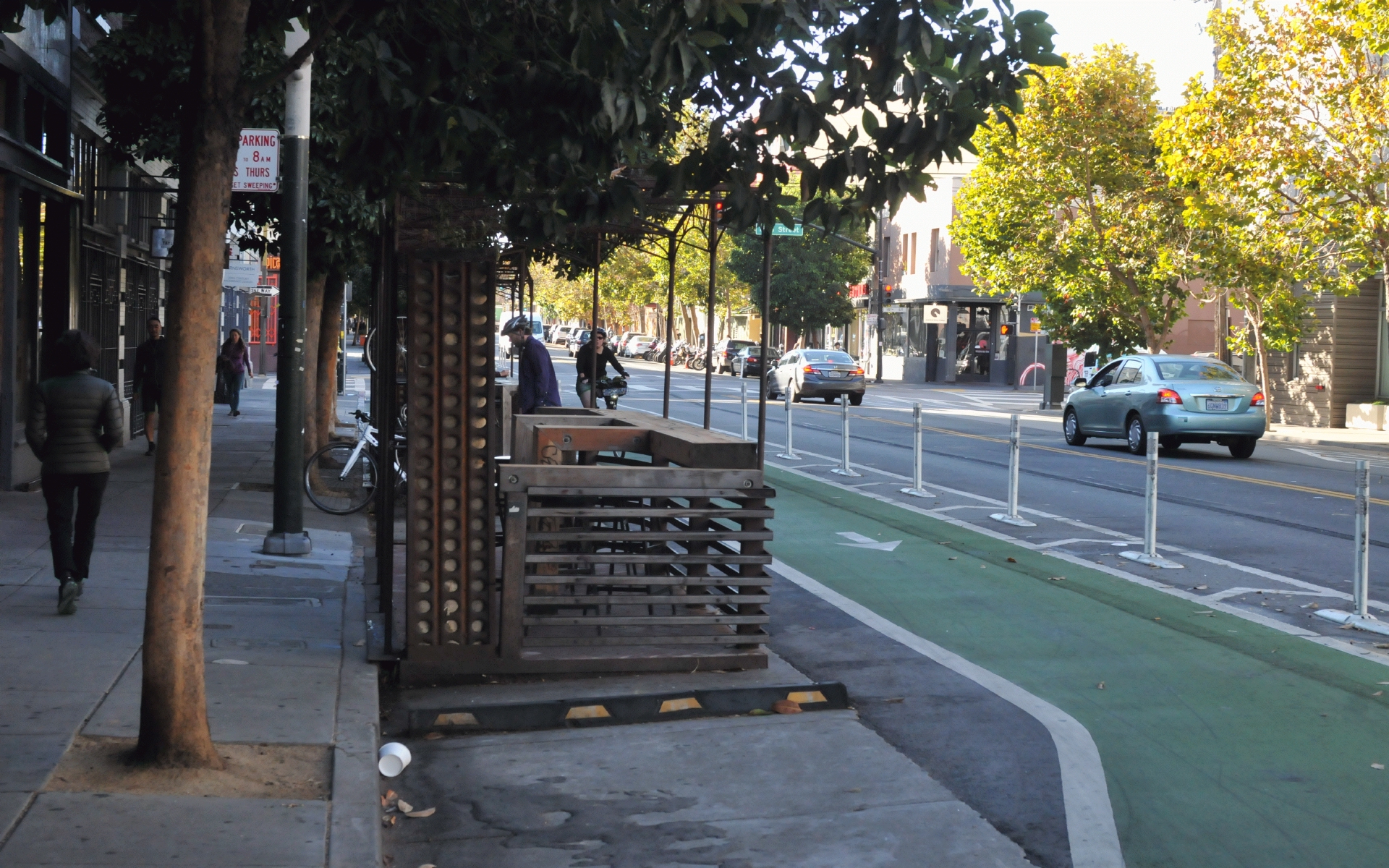 ./Parklet_Valencia_and_15th_Street_San_Francisco_20191017_094707_C19_4801.jpg