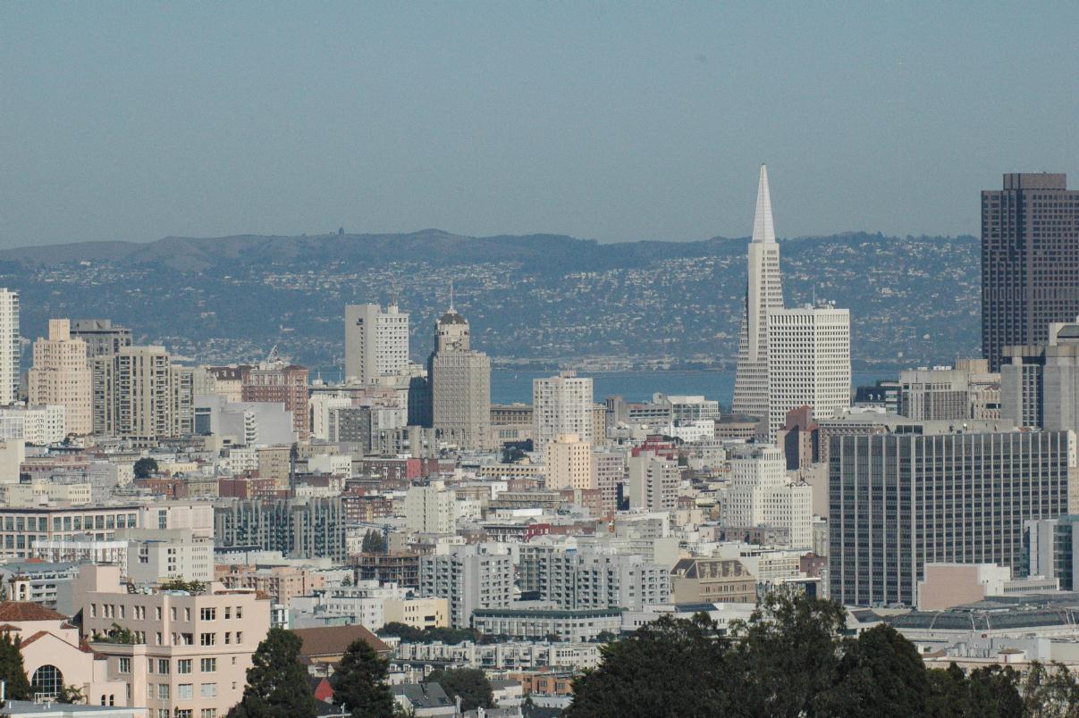 ./SFSkyline20071103_FromTankHill_122016_9423T.jpg