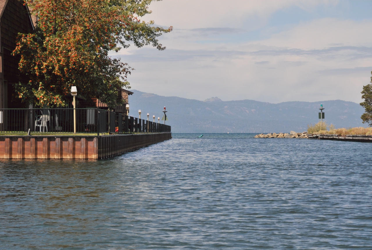 ./Lake_Tahoe_20110924_132504_TNT_1391.jpg