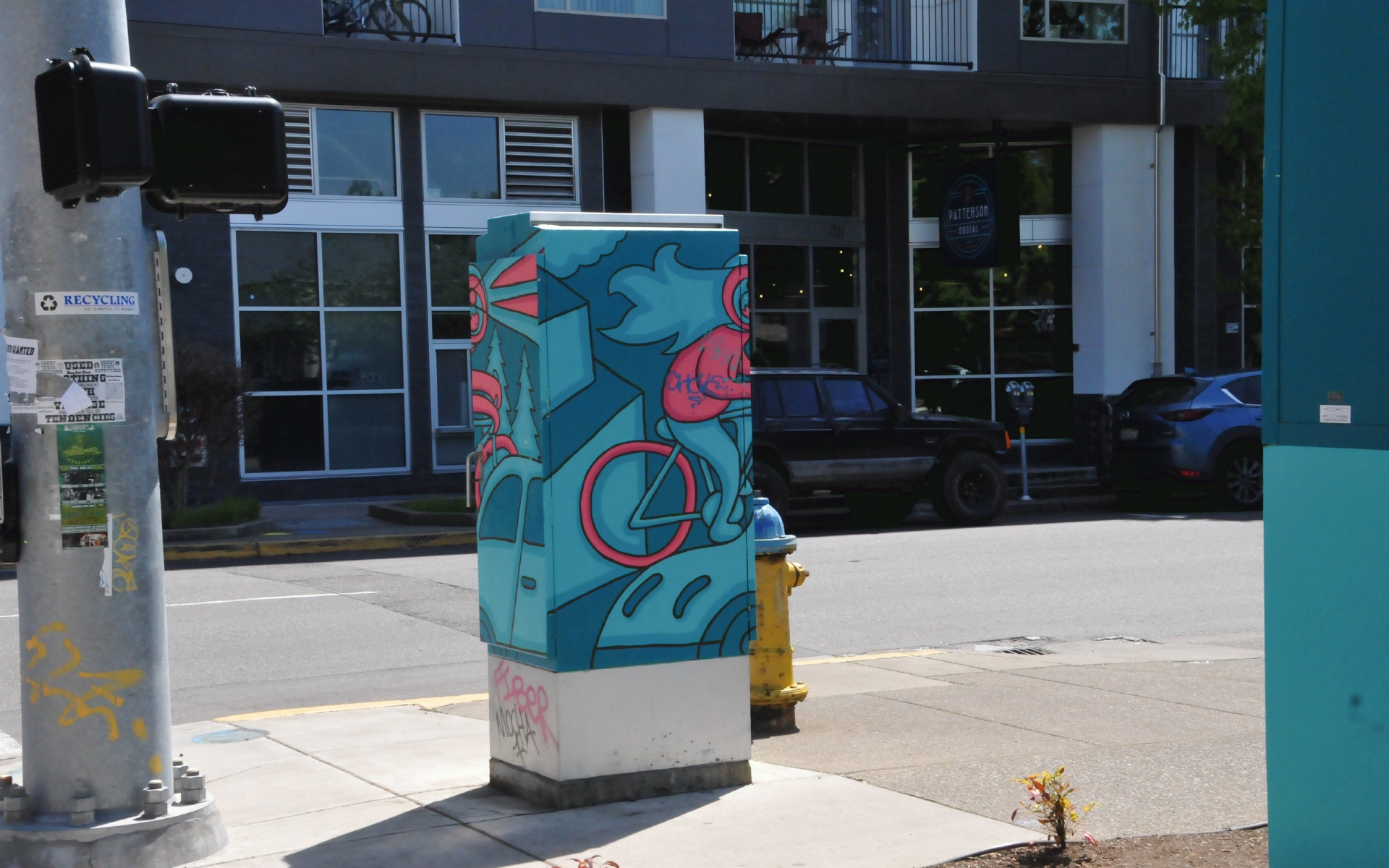 ./Bicycle_Utility_Box_20230512_1210406_C23_0185.jpg