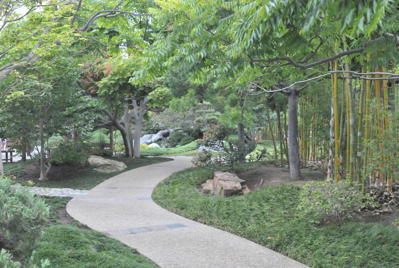 ./Japanese_Garden_Balboa_Park_20101014_135323_BCY_0393.jpg