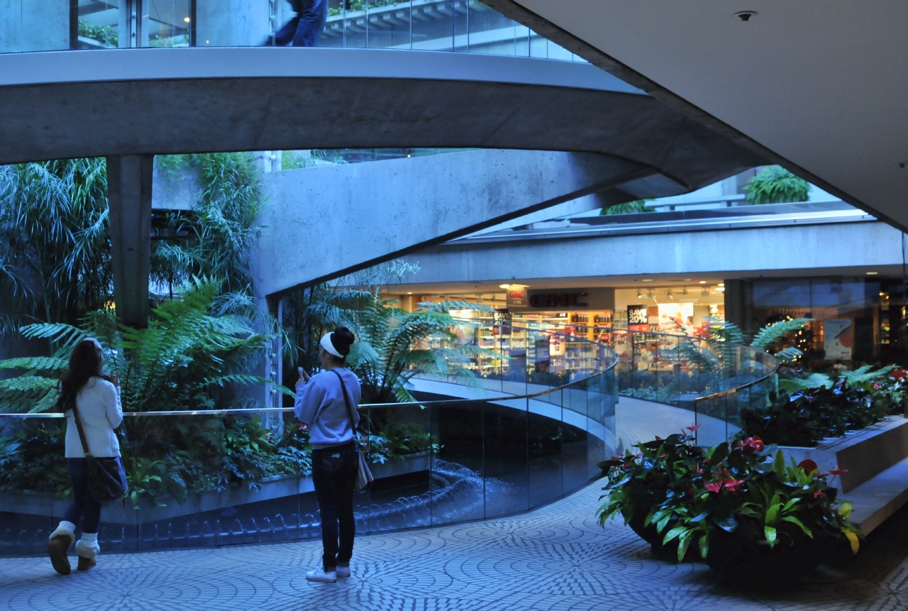 ./Embarcadero_Center_Four_20121124_151556_B12_8254.jpg