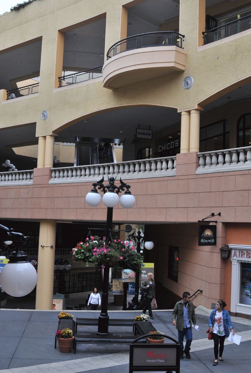 ./Horton_Plaza_San_Diego_10101016_142010_BCY_0968.jpg