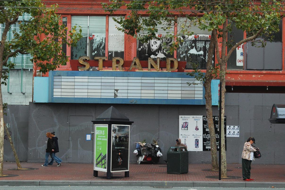 ./Strand_Theater_20070000_San_Francisco.jpg