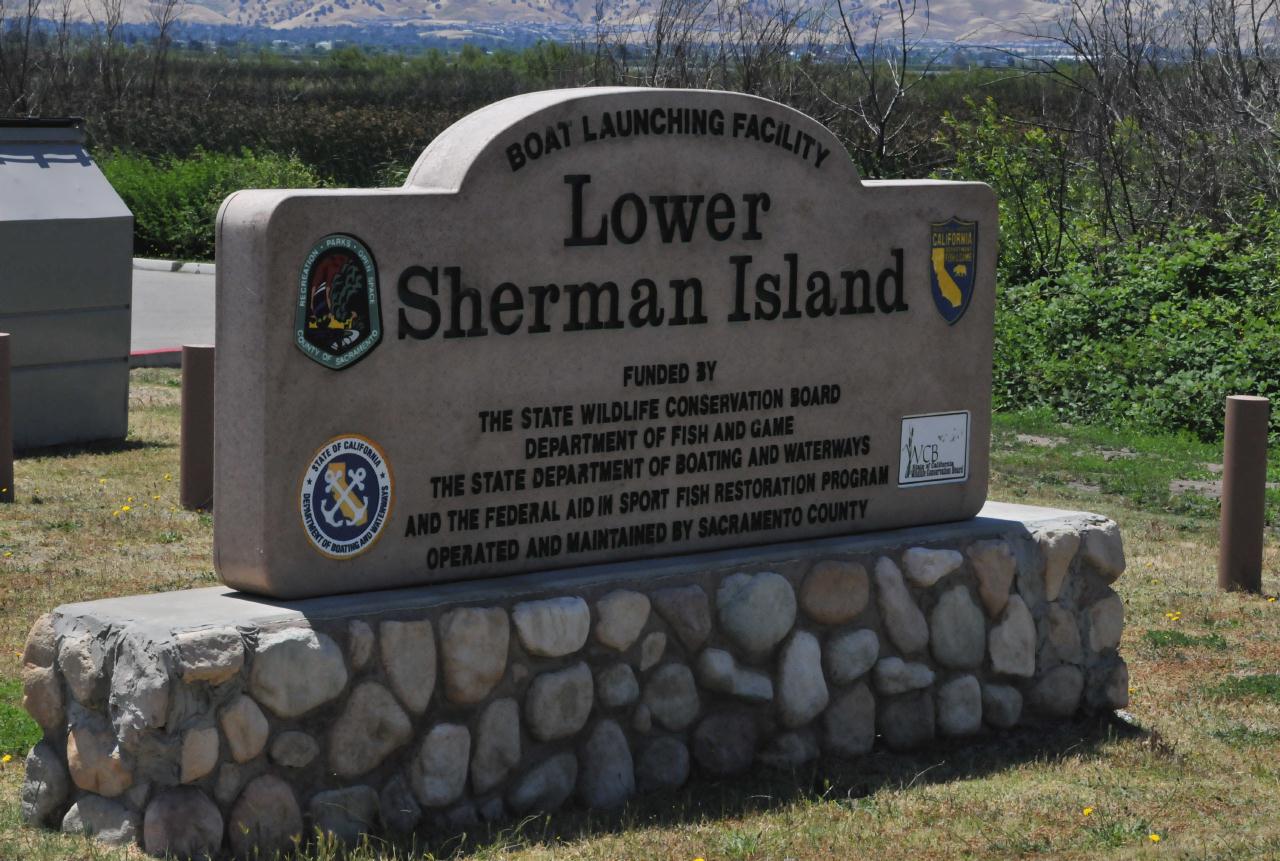 ./Sherman_Island_20100523_124250_4974BCX.jpg