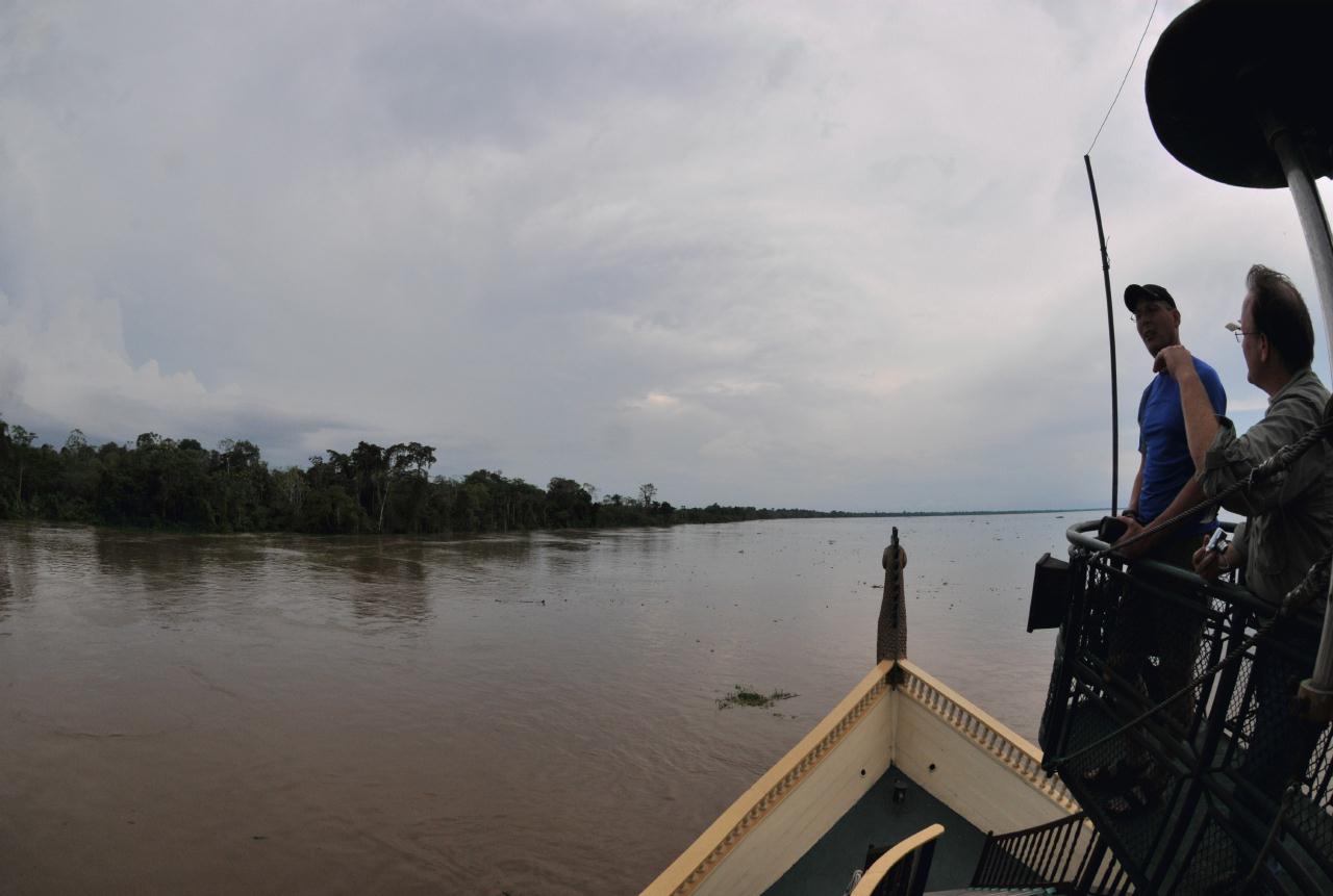 ./AmazonCruisePeru20090405_150508_2099BCX.jpg