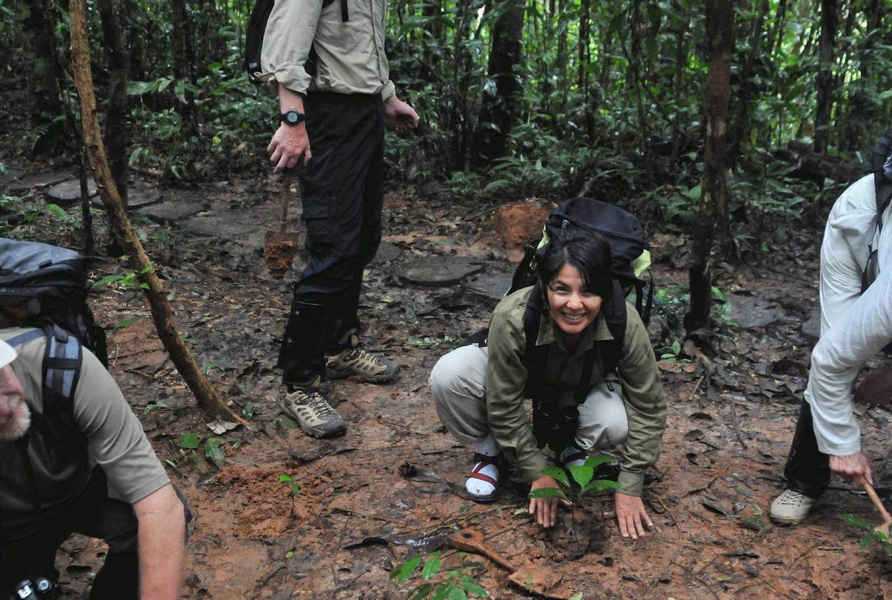 ./JungleCampAmazonPeru20090409_48_095356_3072BCX.jpg