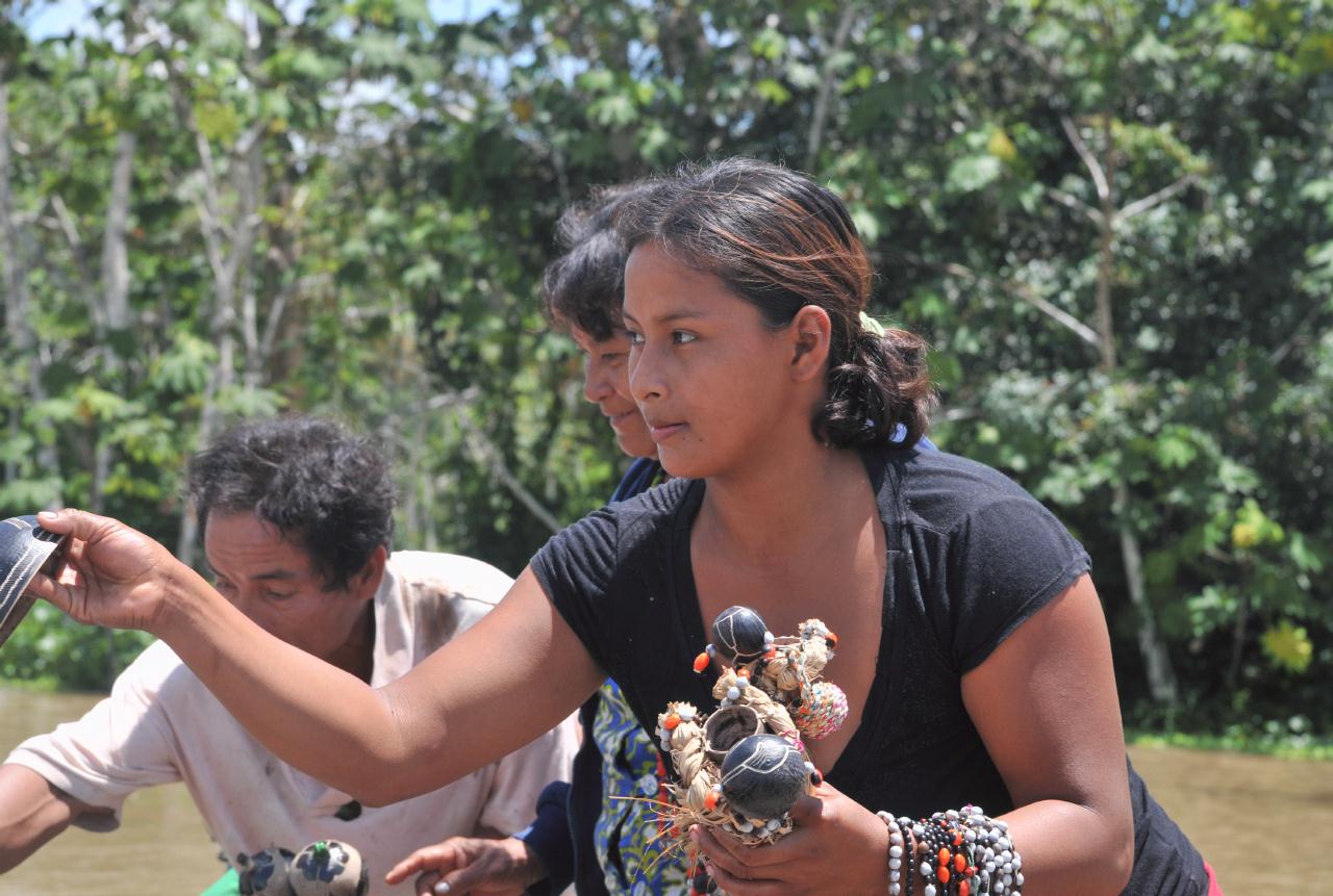 ./AmazonPeople20090407_125738_2554BCX.jpg