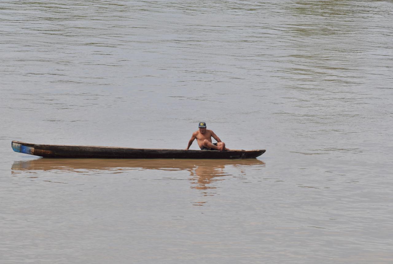 ./AmazonPeople20090408_150804_2827BCX.jpg