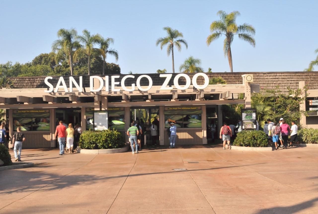 ./San_Diego_Zoo_20101013_095600_BCX_9794.jpg