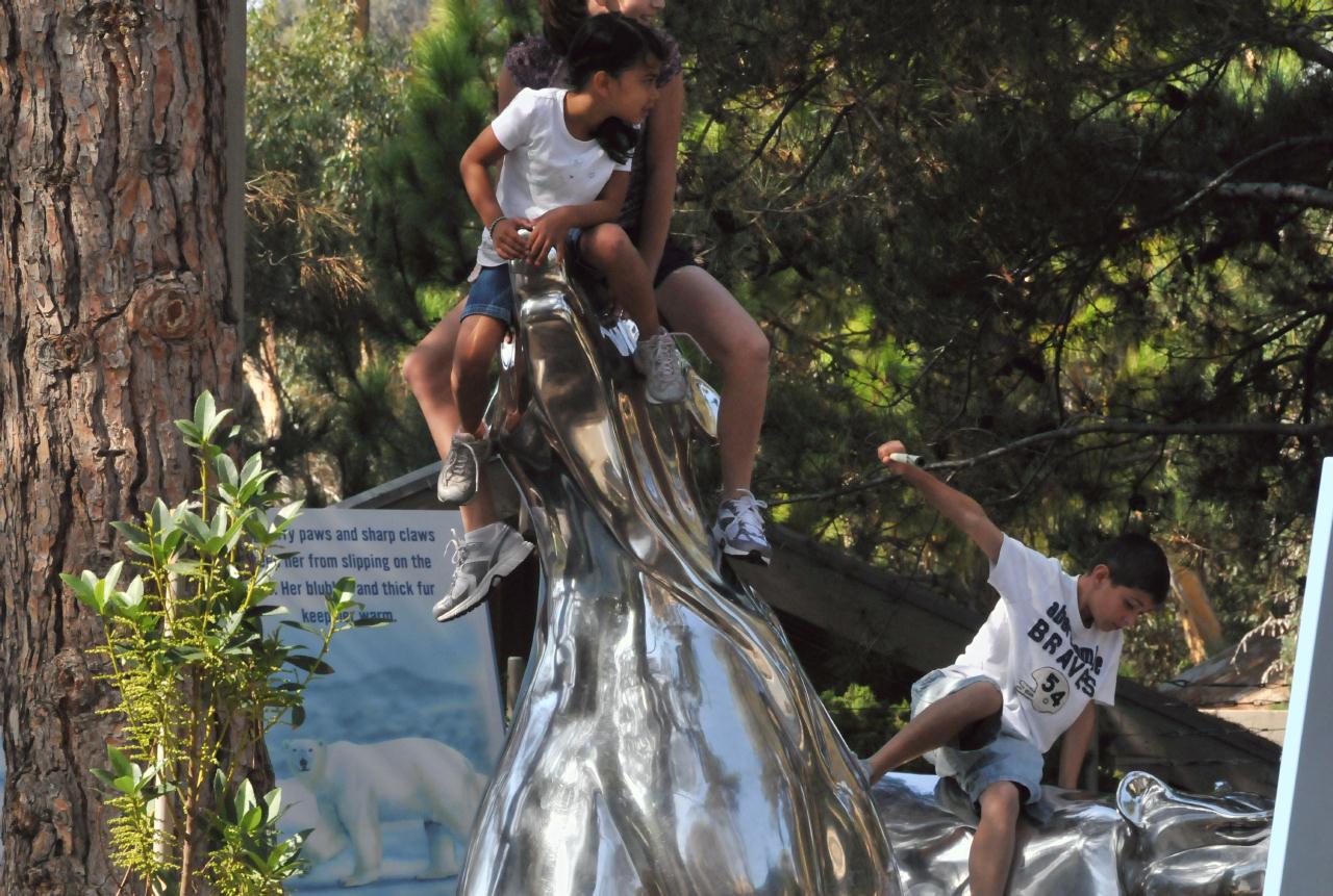 ./San_Diego_Zoo_20101013_110642_BCX_9889.jpg