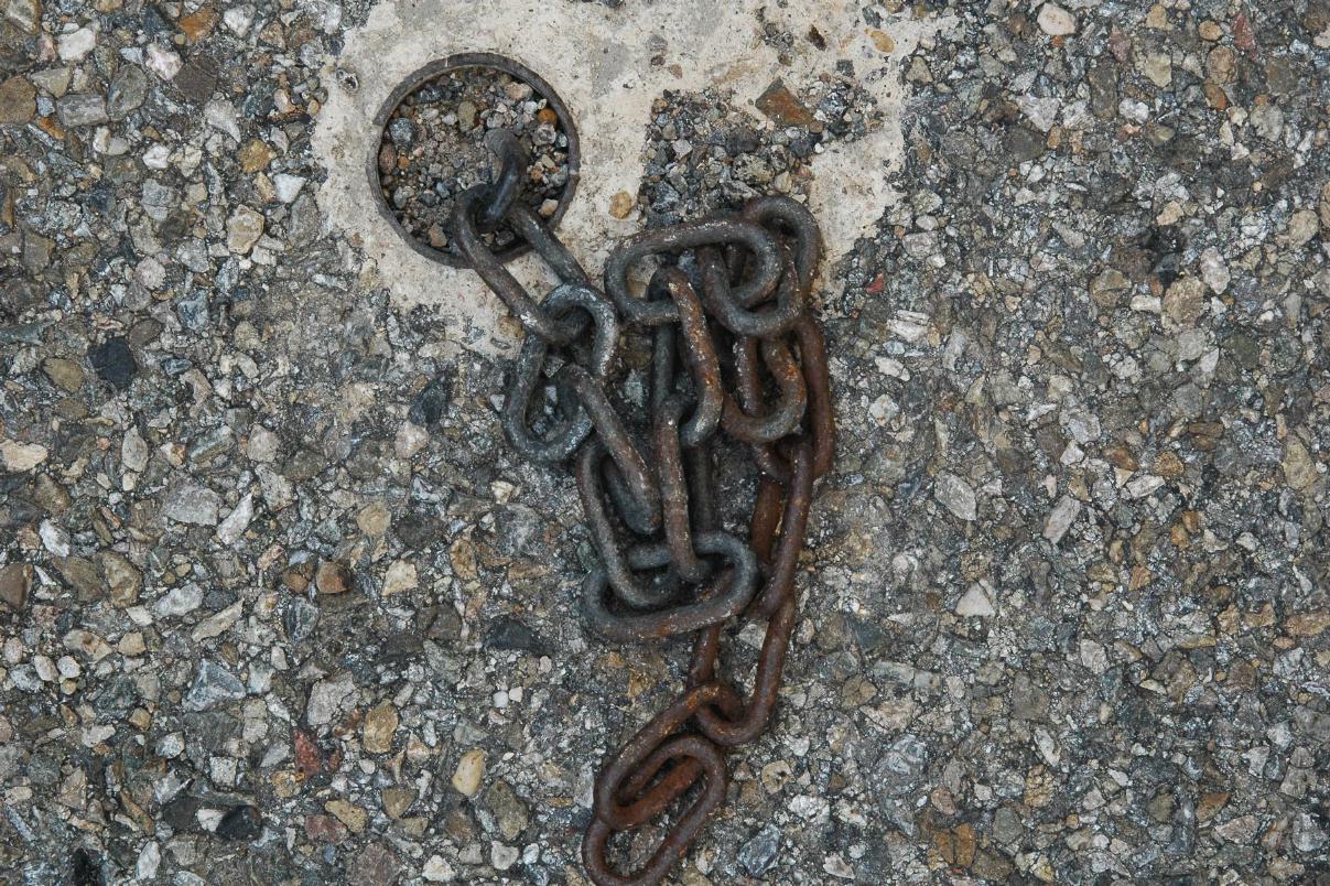 ./Rusted_Chain_20070000_06.jpg